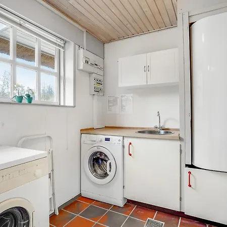 Σπίτι διακοπών Amazing Home In Ulfborg With Kitchen *