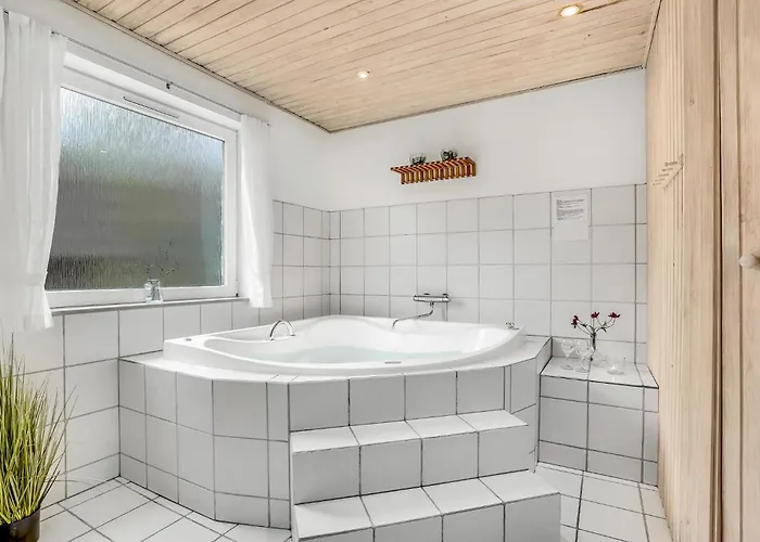 Three-bedroom In 펜션 *