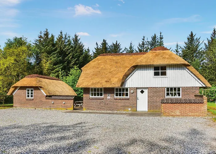 Three-bedroom In * Ulfborg
